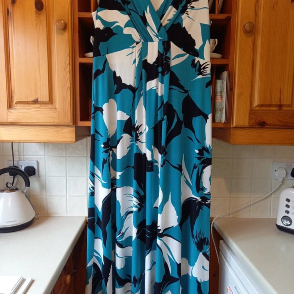 Windsmoor Dress size 16 more like 18 to 20